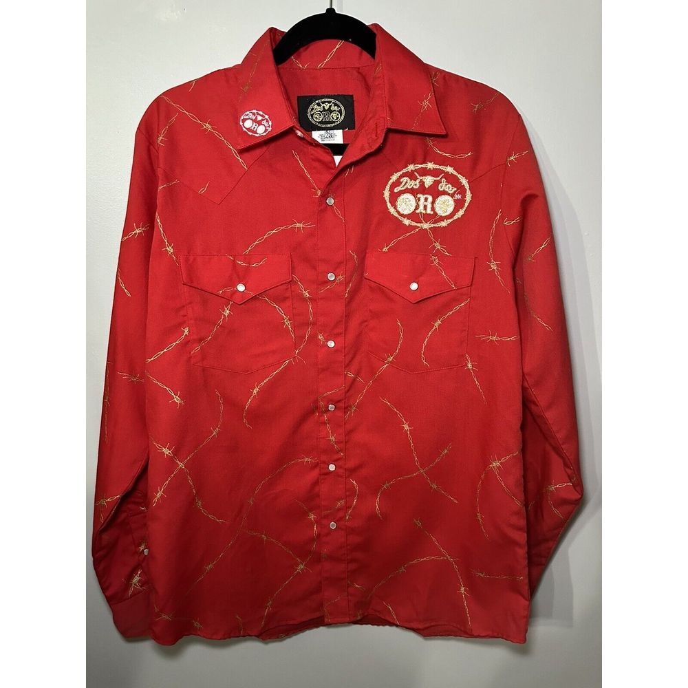 Dos De‎ Oro Men's Red Gold Logo Pearl Snap Button Long Sleeve Button Up Size S
